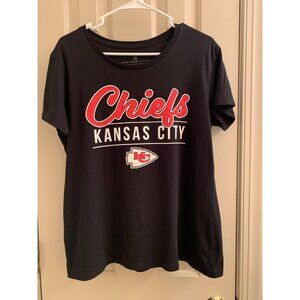 NWOT Kansas City Chiefs women’s T-shirt